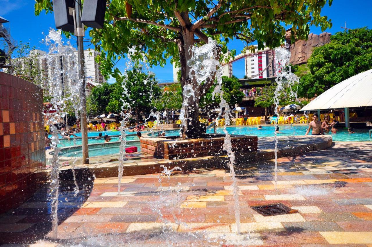 Caldas Novas Imperio Romano Com 1 Dia No Acqua Park Esterno foto